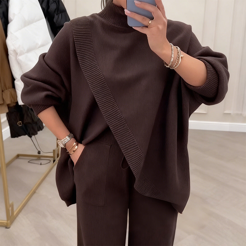 🔥 59% RABAT! NYT! Damesæt med 2 dele – Asymmetrisk sweater + bukser med vide ben. Afslappet pasform og blødt stof. Ultra behagelig 👚✨